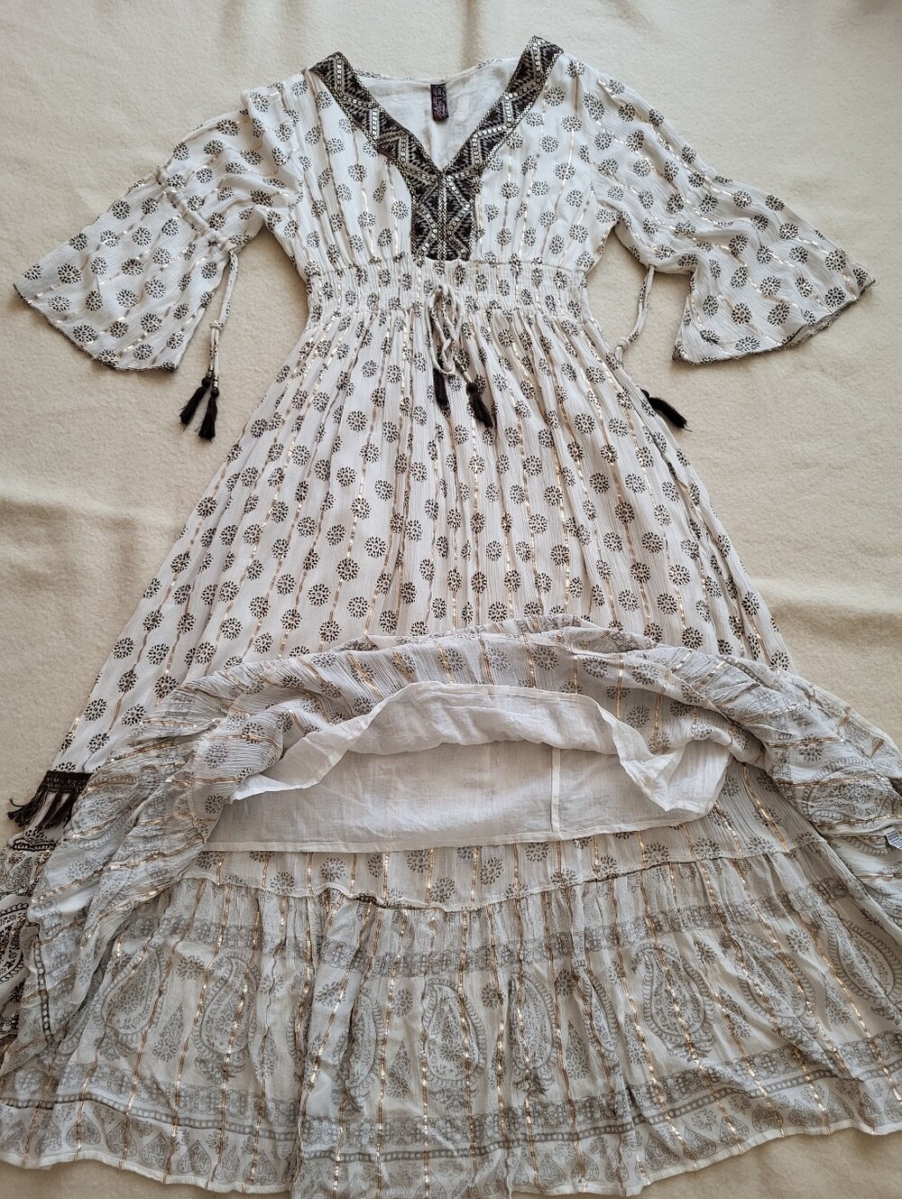 Me 2 Magic Maxi Dress Women's Size Large White Gold Brown Cotton Long-sleeved